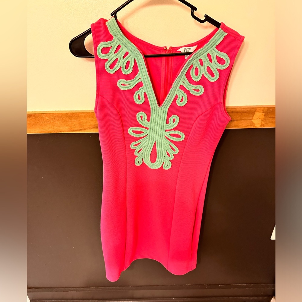 Crown and Ivy dress